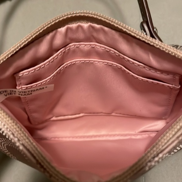 Coach wristlet Excellent used condition - Picture 5 of 6